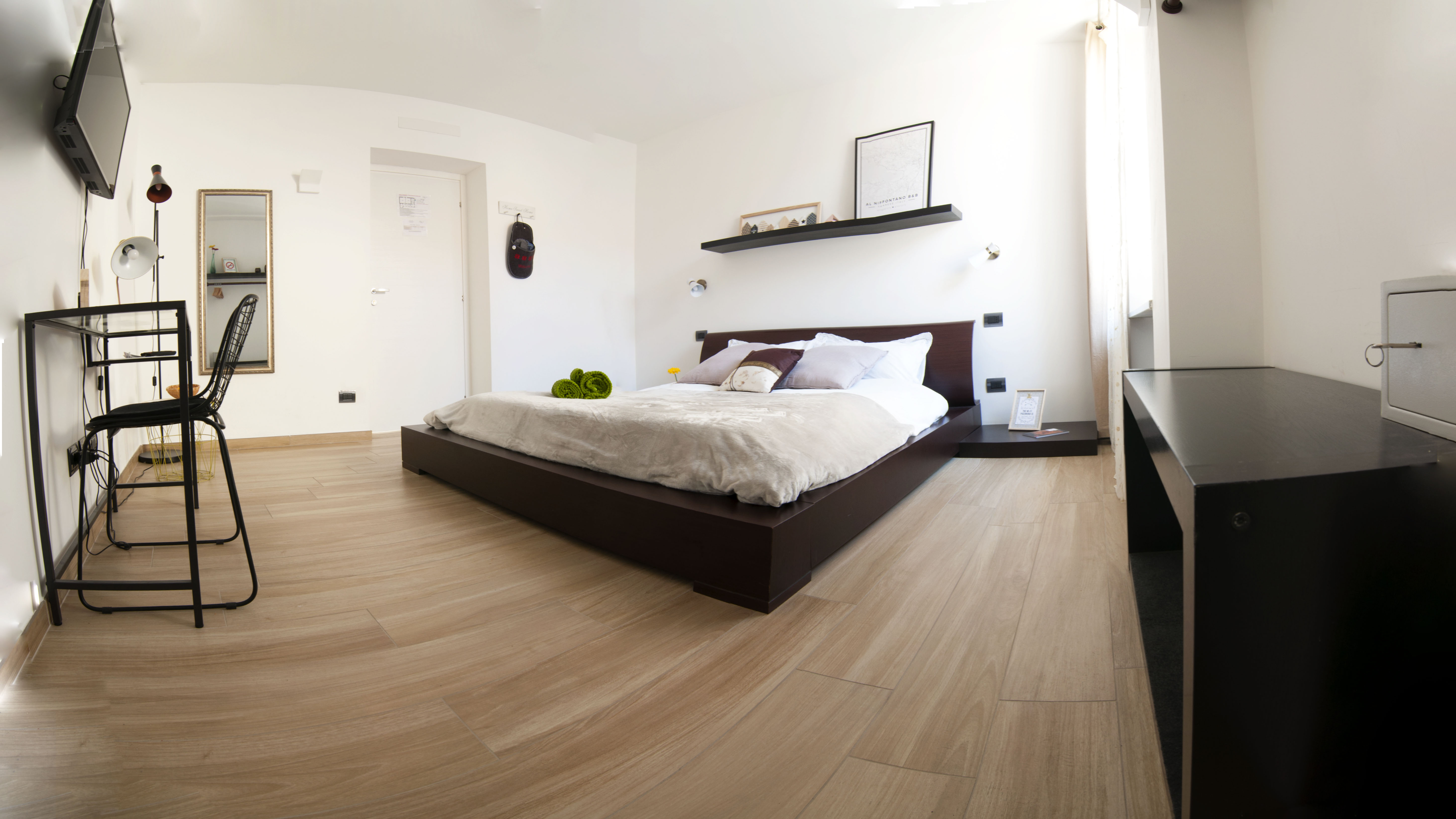 https://www.in-lombardia.it/sites/default/files/accomodation/gallery/103064/32872/cameramat.jpg