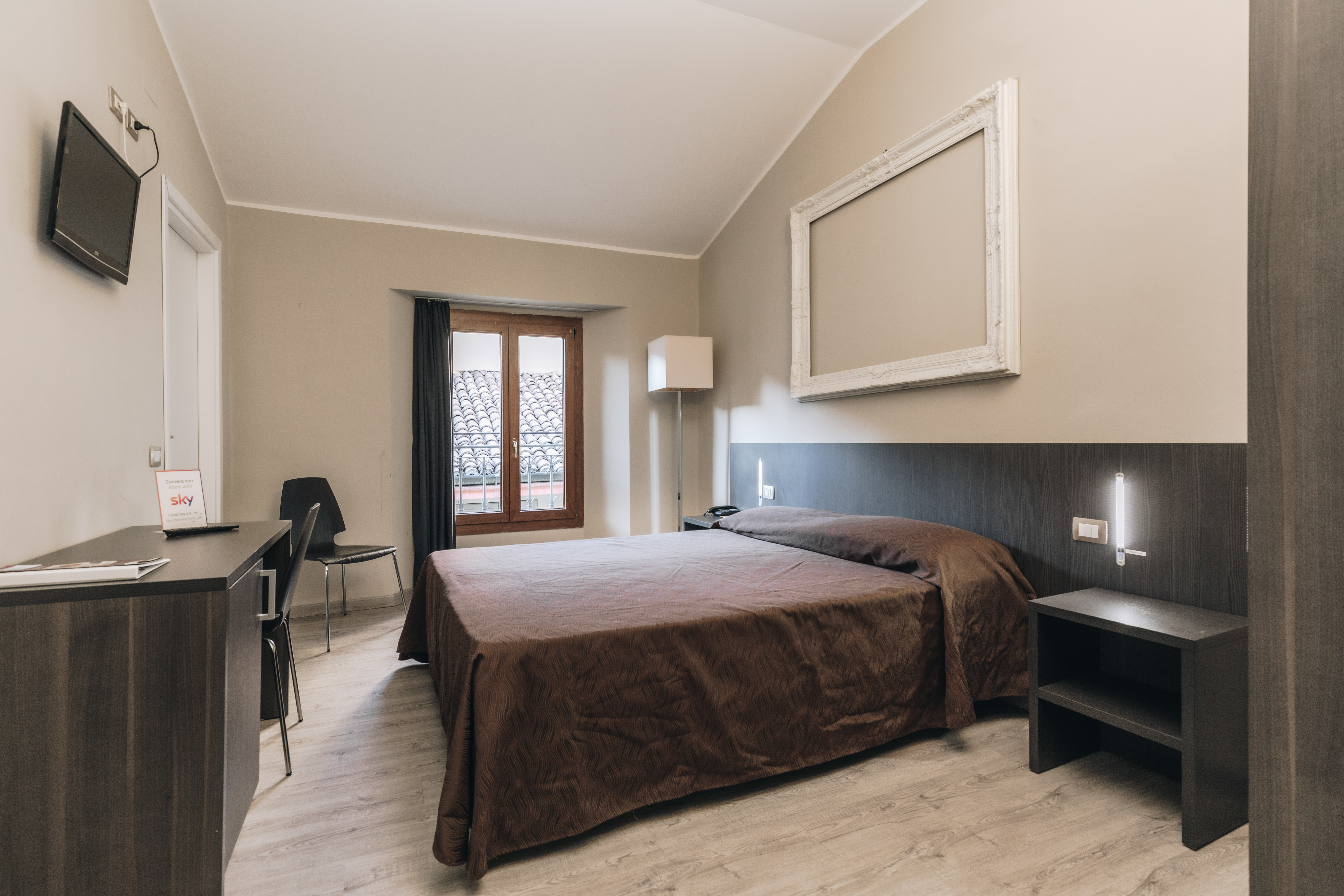 https://www.in-lombardia.it/sites/default/files/accomodation/gallery/104232/129032/final_astoria-17.jpg