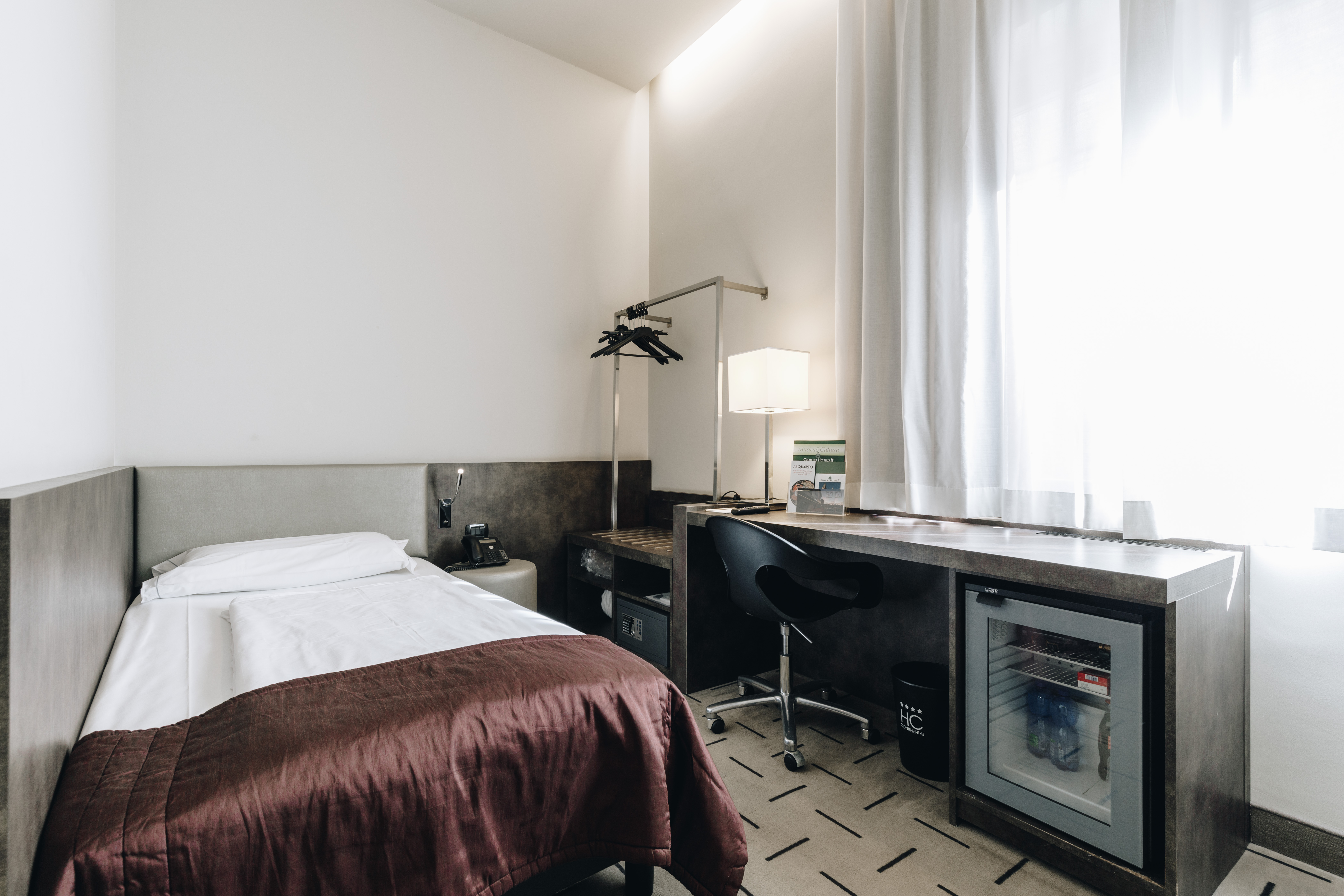https://www.in-lombardia.it/sites/default/files/accomodation/gallery/108657/128897/final_continental-25.jpg