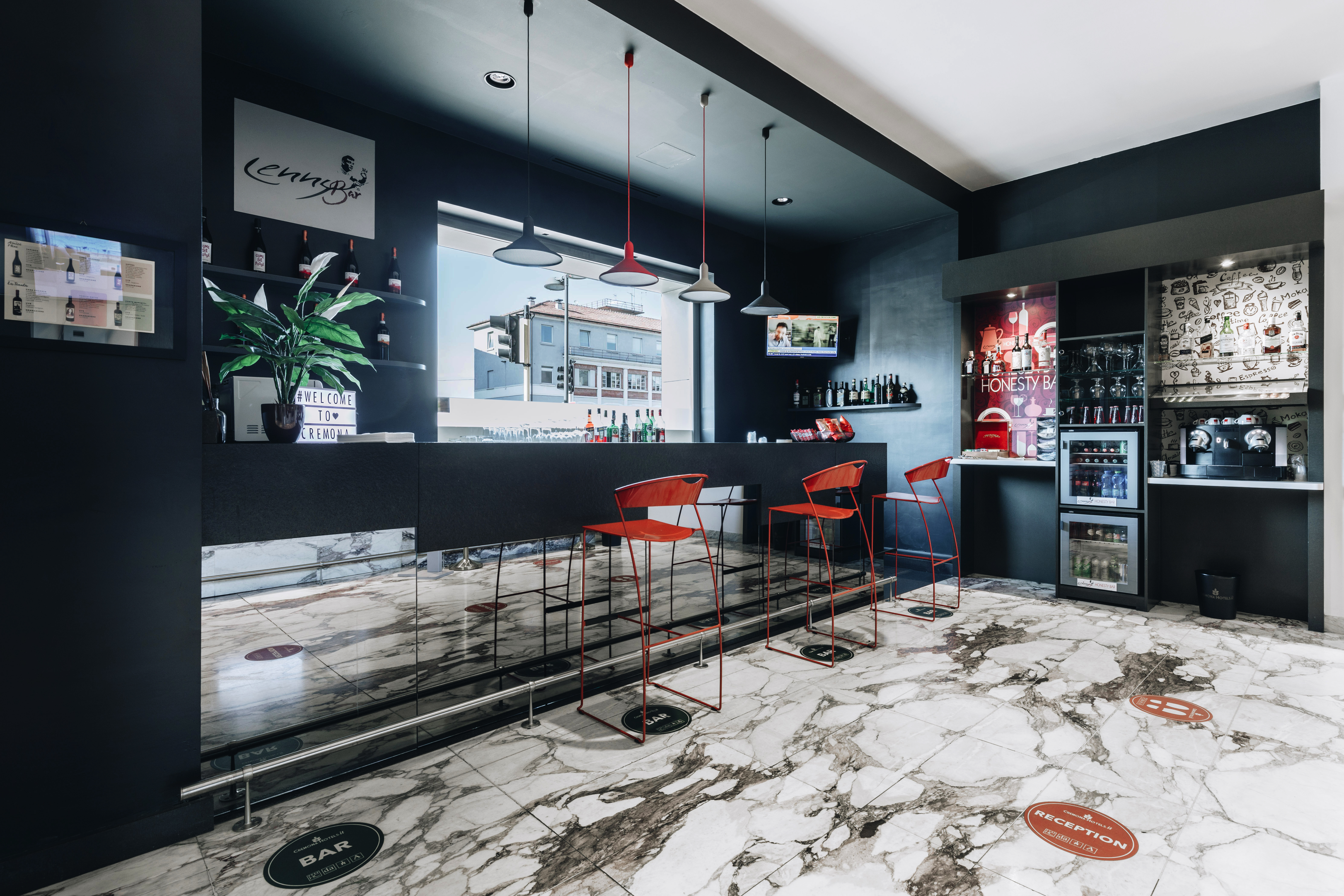 https://www.in-lombardia.it/sites/default/files/accomodation/gallery/108657/128898/final_continental-32.jpg