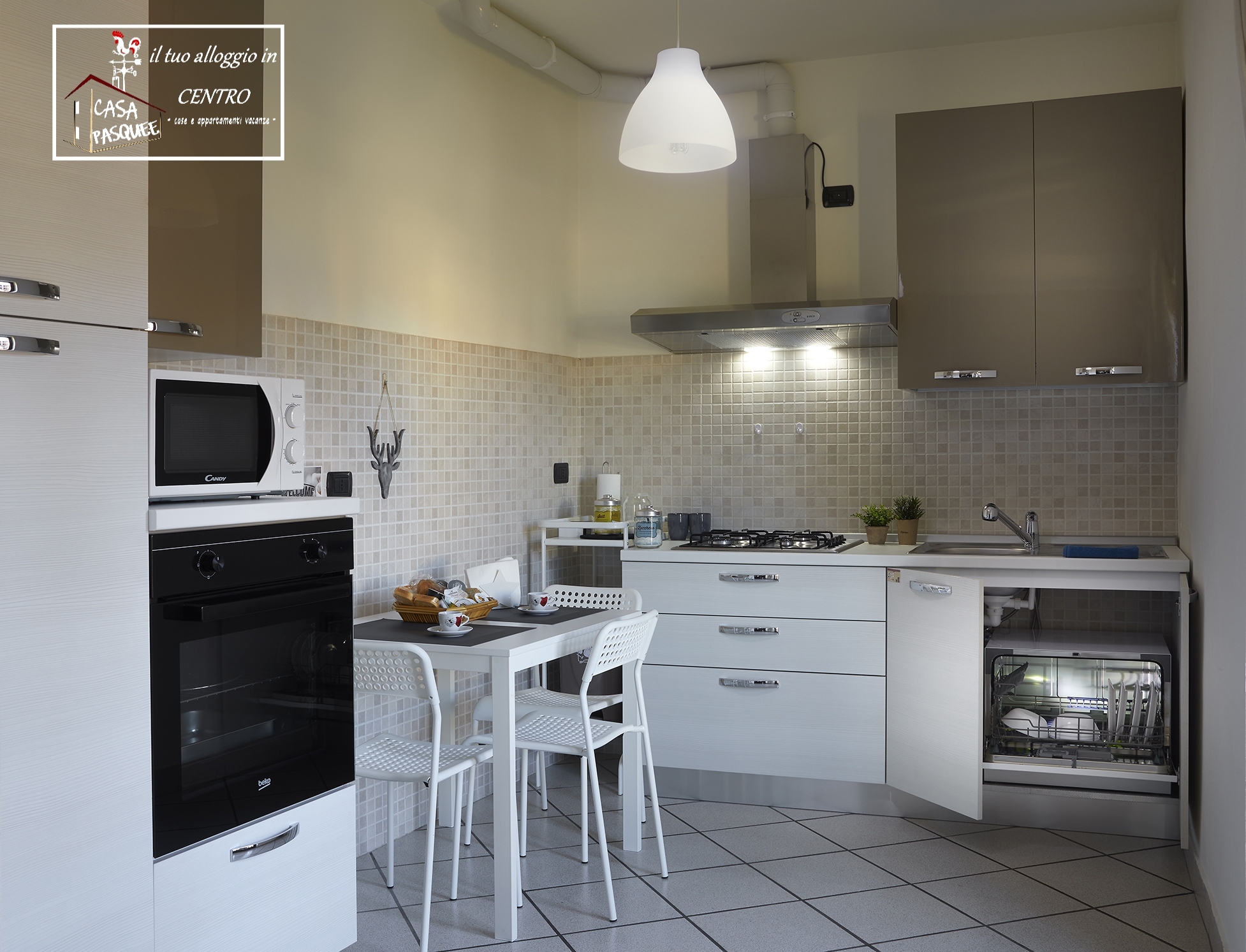 https://www.in-lombardia.it/sites/default/files/accomodation/gallery/122048/33030/3_sala8.jpg