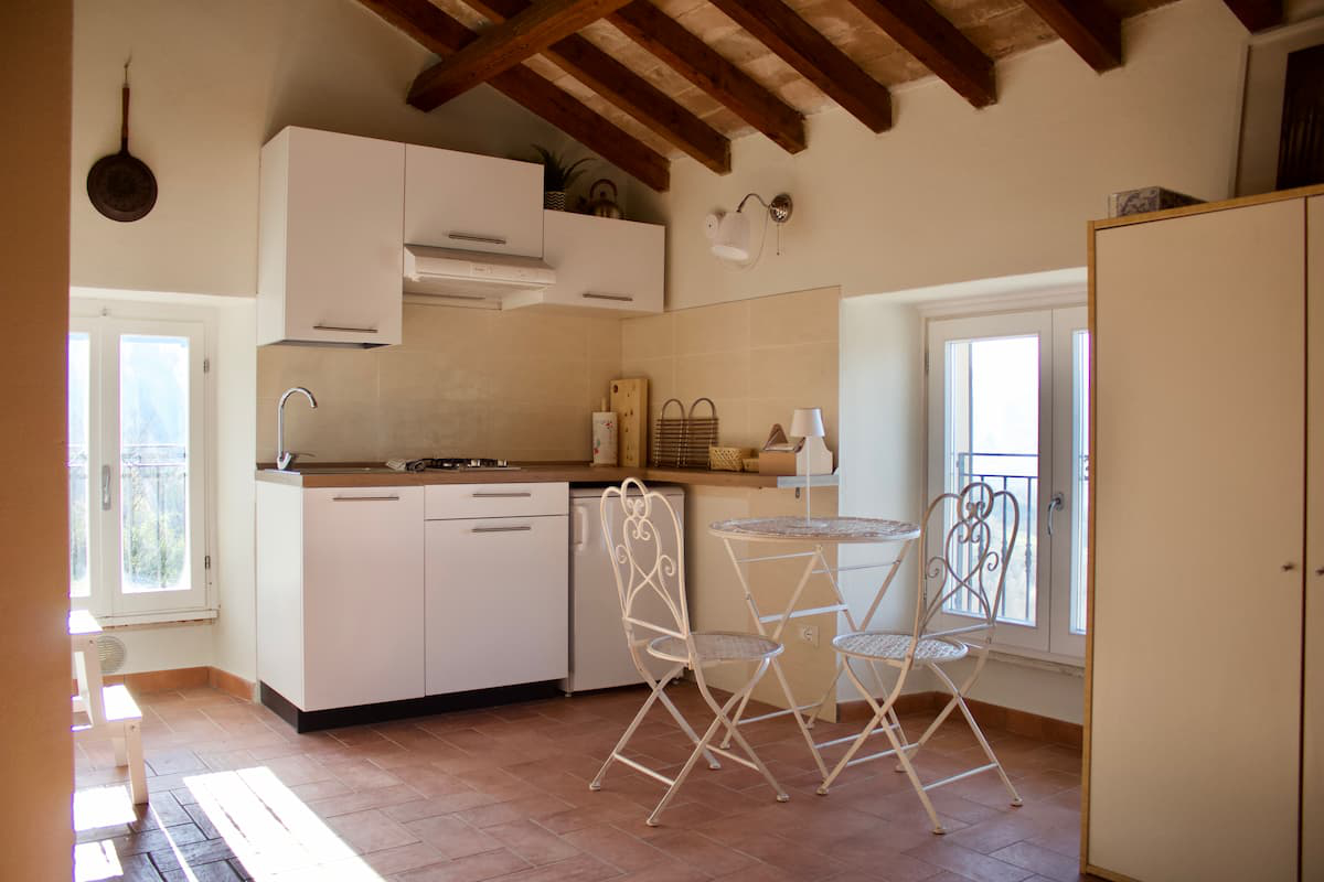 https://www.in-lombardia.it/sites/default/files/accomodation/gallery/194105/96265/oltrella-nocciola-img_1873.jpg