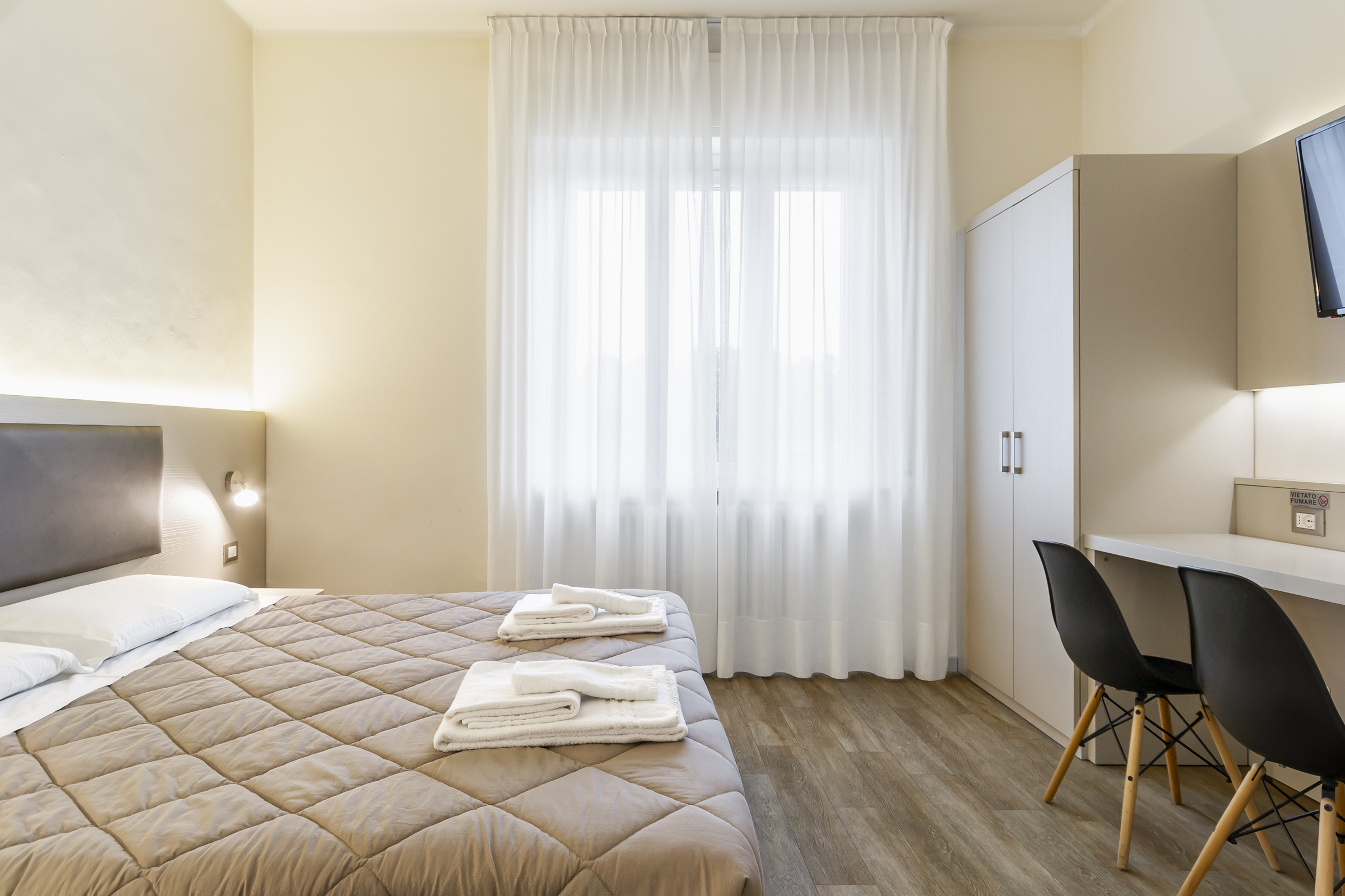 https://www.in-lombardia.it/sites/default/files/accomodation/gallery/203158/115312/327_doppia_contrasto_2.jpg
