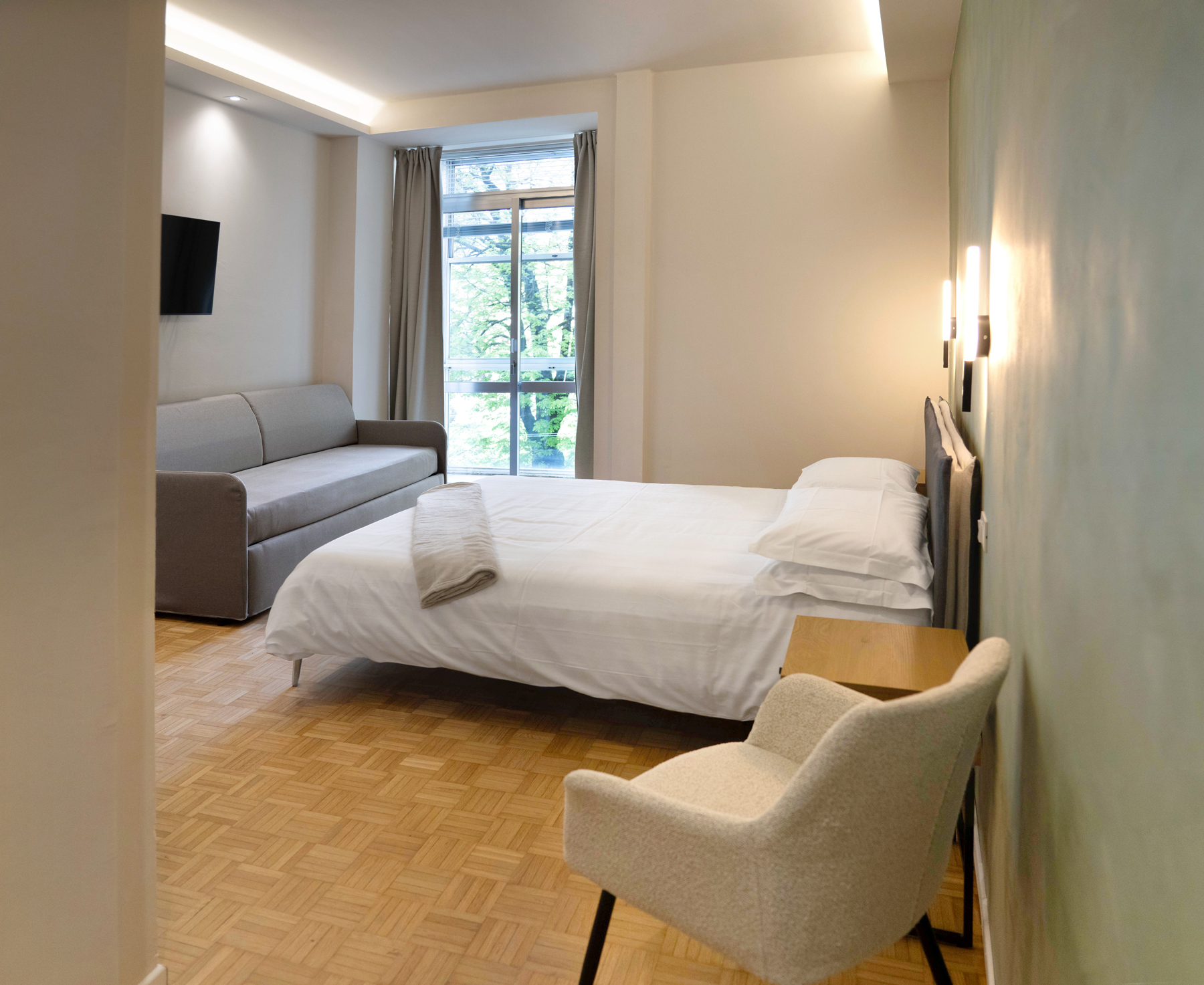 https://www.in-lombardia.it/sites/default/files/accomodation/gallery/261994/124183/camera-michela-tripla-05.jpg