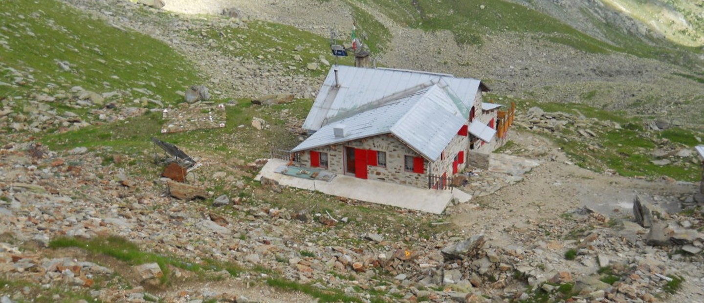 RIFUGIO CARATE