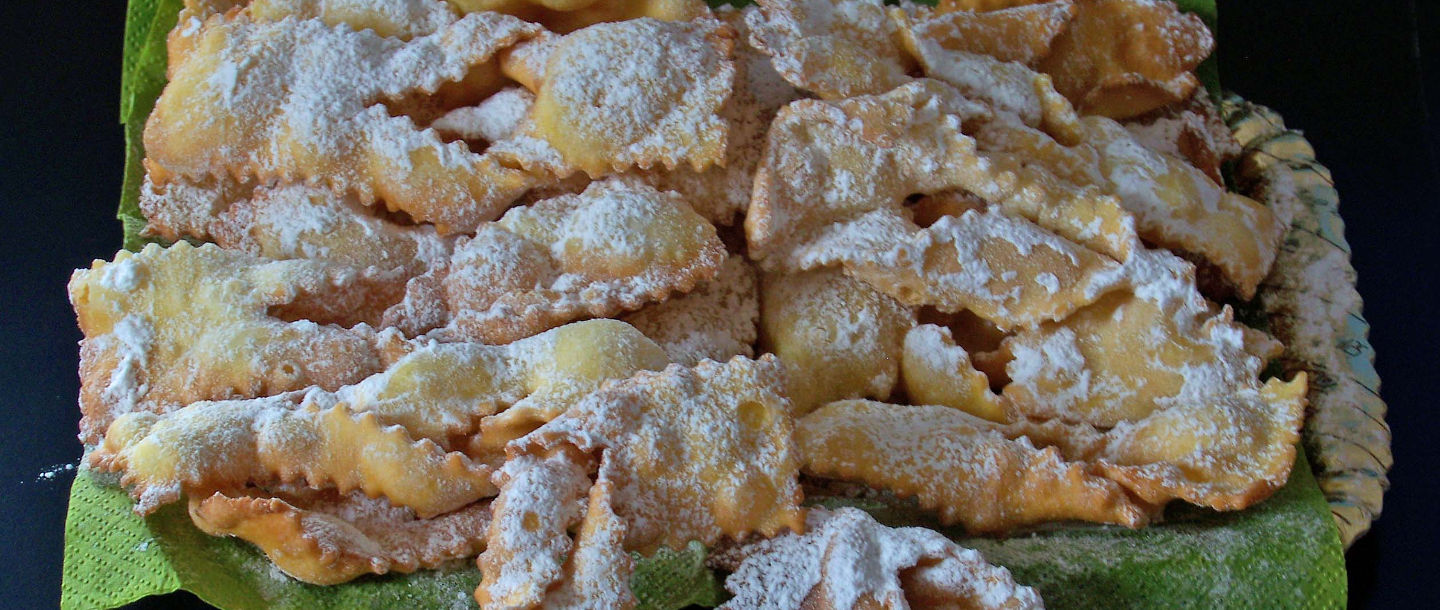@inlombardia - Carnival Sweets in Lombardy