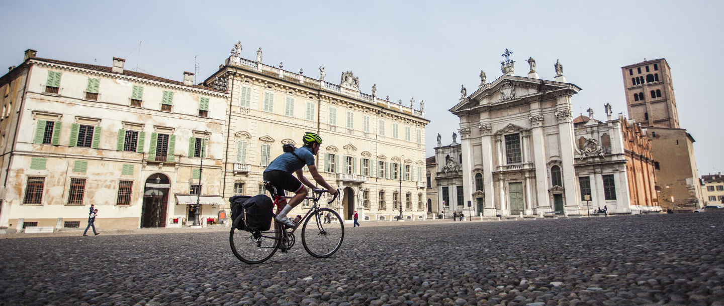 Piazza Sordello a Mantova