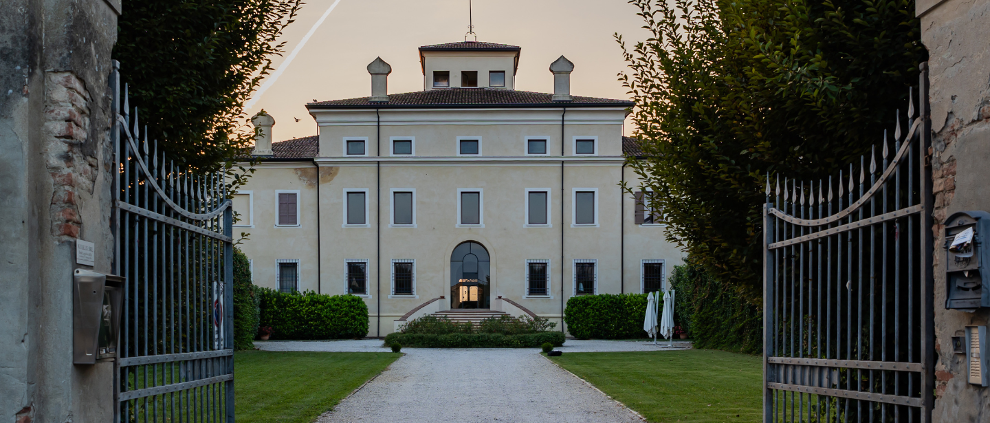 Villa Canaro