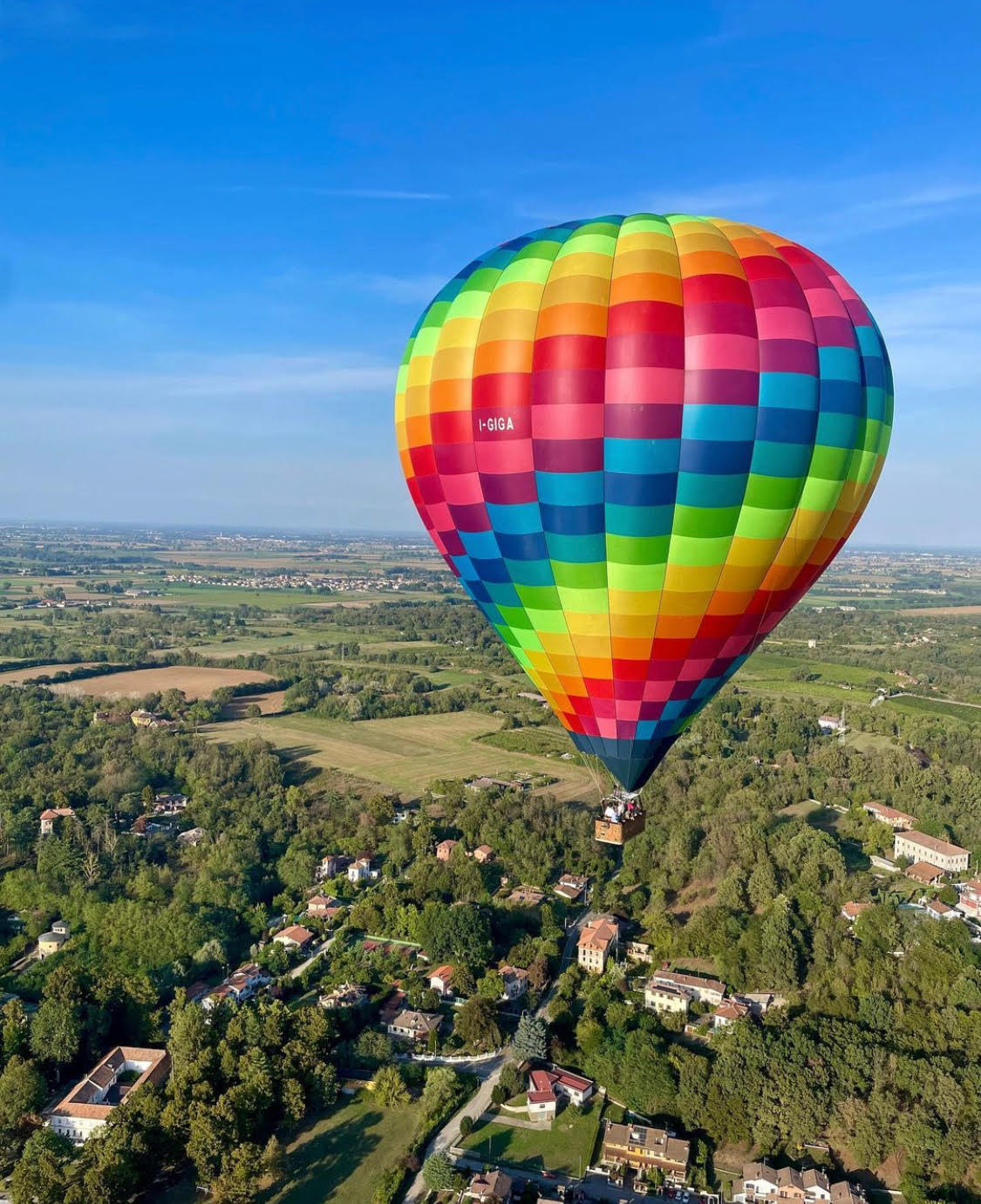In volo sulle colline milanesi
