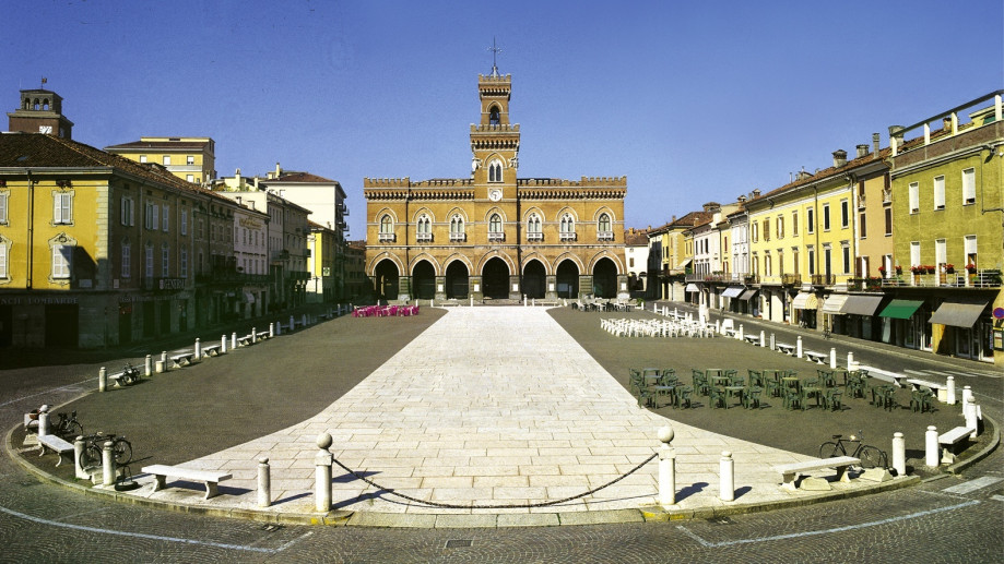 Piazza Garibaldi a Casalmaggiore 