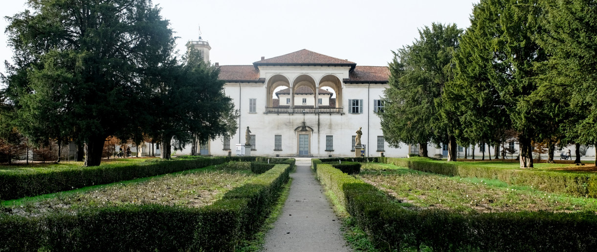 Palazzo Arese Borromeo