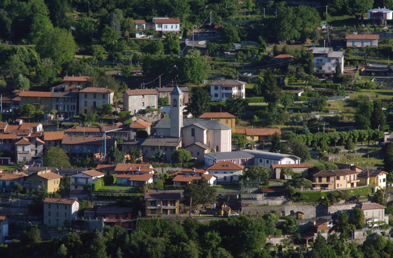 Il borgo di Rovenna