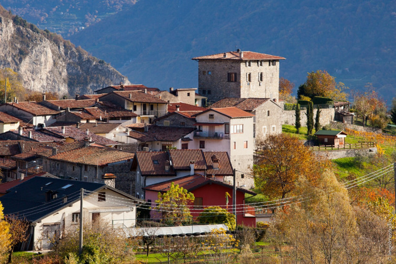 Le case medievali di Solto Collina