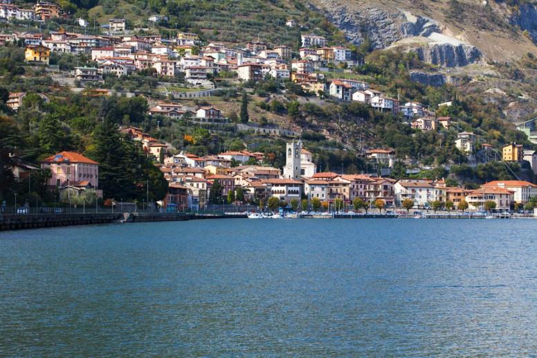 Il nucleo storico di Tavernola - Ph: visitlakeiseo.info