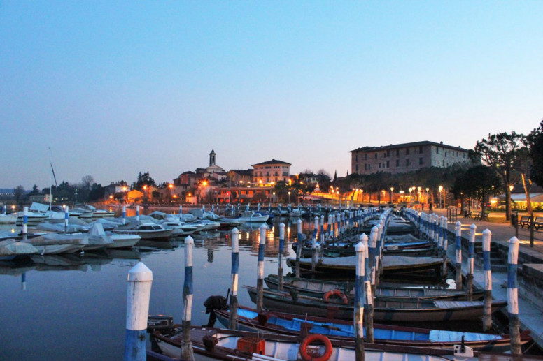 Il centro storico di Clusane - ph: visitlakeiseo.info