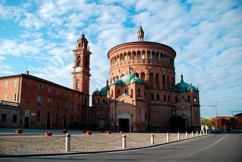 Santuario di Santa Maria della Croce, Chiese Cremona