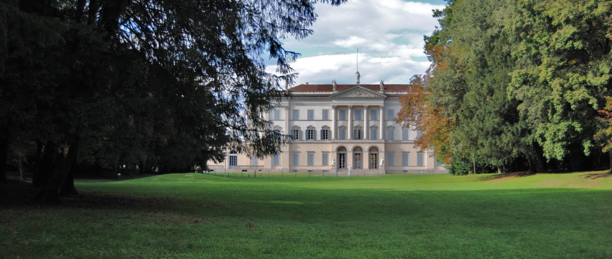 Villa Cusani Tittoni Traversi, Monumenti Monza