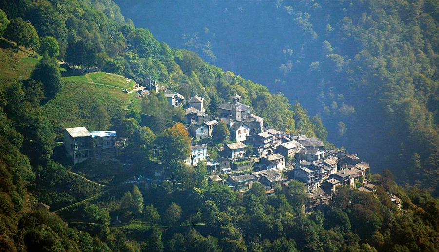 Borgo de Curiglia con Monteviasco