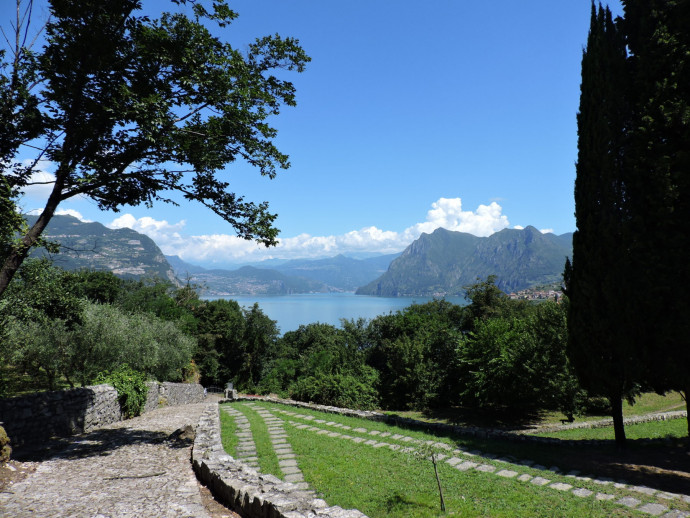 Giro di Monte Isola in bici: visitlakeiseo.info