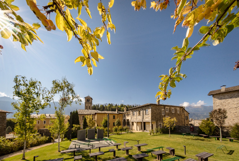 Giardino e palazzo Piatti-Reghenzani