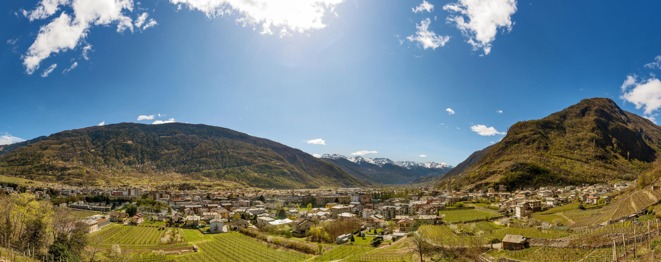 Tirano: Crocevia delle Alpi