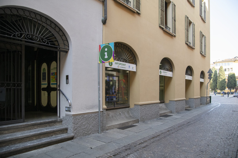 Infopoint Via Trieste 1, Brescia 