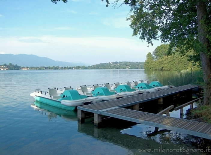 Lago di Monate Lago di Monate