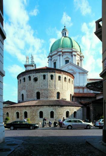 Le Duomo Vecchio (ou la Rotonde)