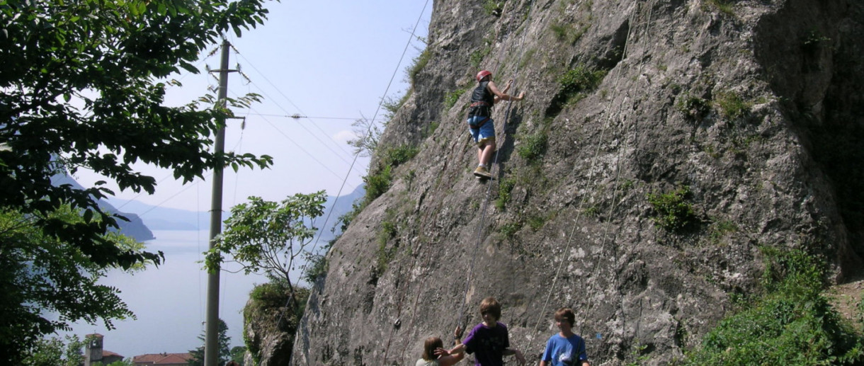 Falesia di Castro - ph: Visitlakeiseo.info