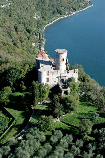 La Rocca Martinengo - ph: visitlakeiseo.info