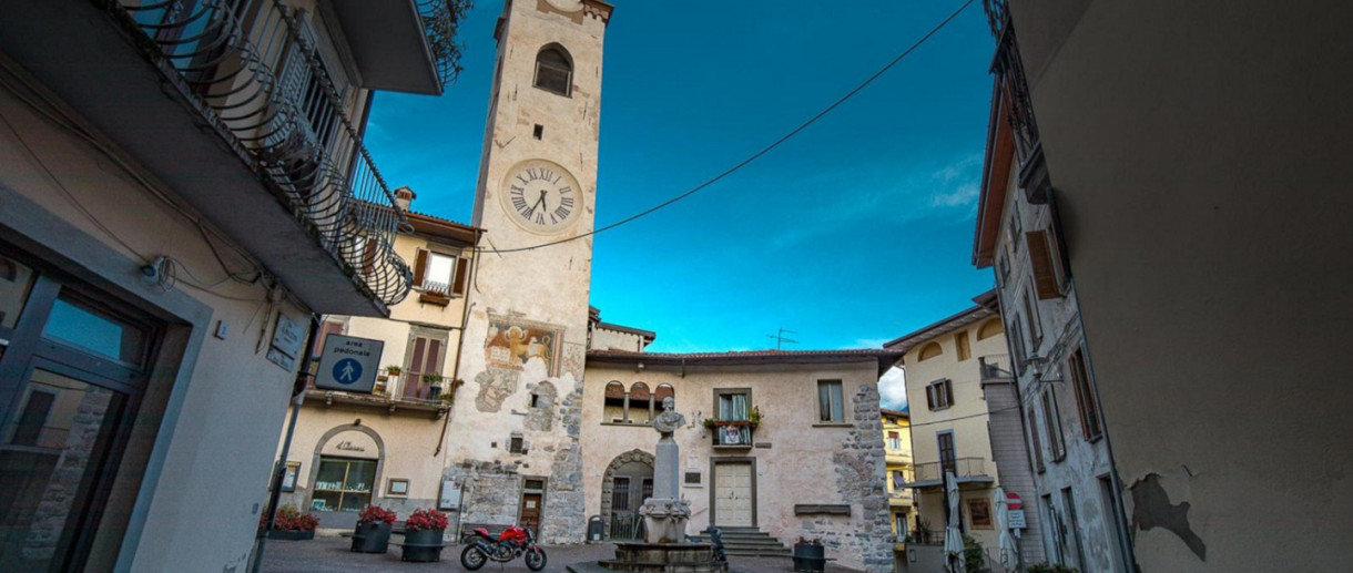 Torre Civica, Lovere - ph: cadei - visitlakeiseo