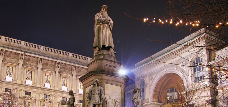 Statua di Leonardo da Vinci in piazza della Scala Statua di Leonardo da Vinci in piazza della Scala ph: YesMilano