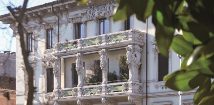 Casa delle Cariatidi