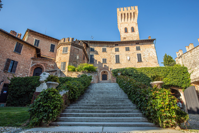 Visita al Castello di Cigognola