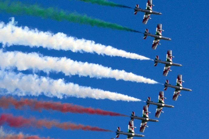 Sorvolo Pattuglia Acrobatica Nazionale "Frecce Tricolori"