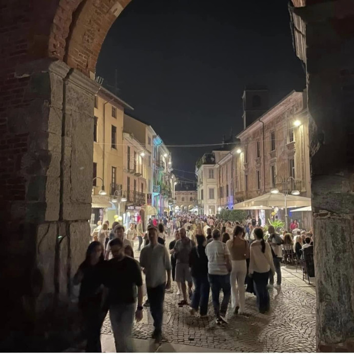 Vigevano accende l’estate con La Notte dei Saldi