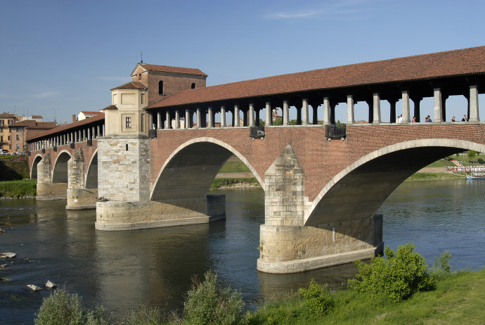 A pelo d'acqua: alla scoperta del Ticino tra tradizione remiera e enogastronomia