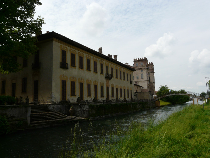 Robecco sul Naviglio (Ph. Lara Ioan) Ville di Delizia del Naviglio Grande