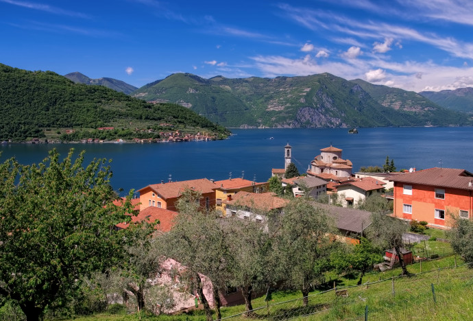 Sul lungo lago in MTB