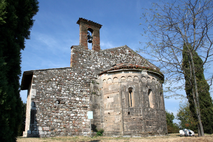 Between Lonato, Bedizzole and Montichiari