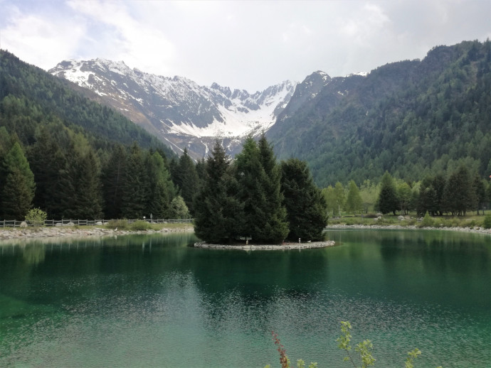 Da Ponte di Legno ai Rif. Capanna Valbione e Petit Pierre 