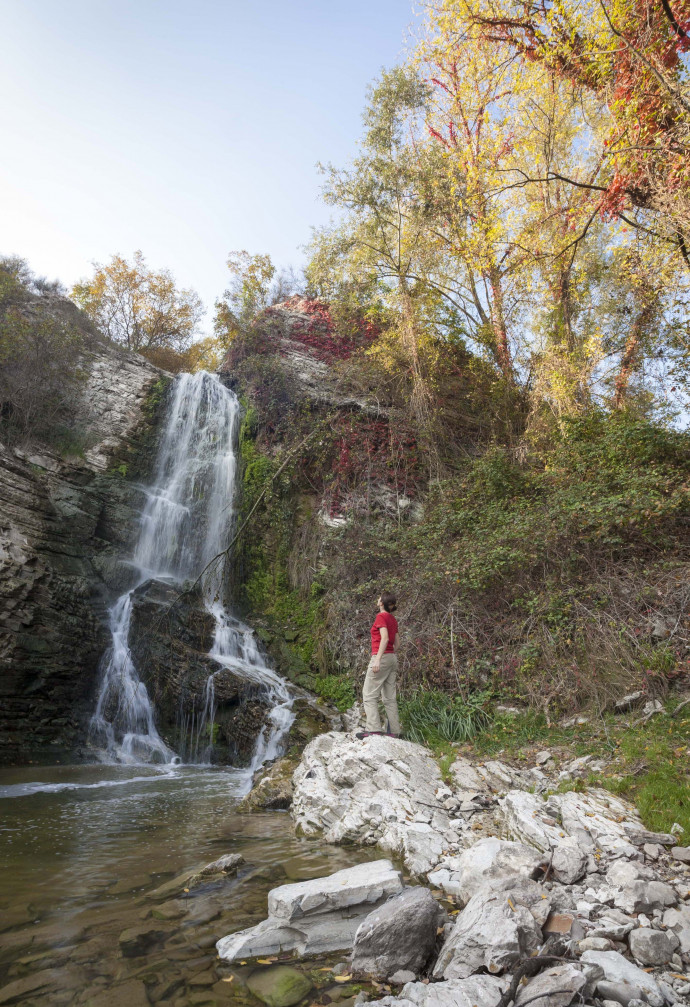 Su un tappeto di foglie nell'Oasi di Baggero