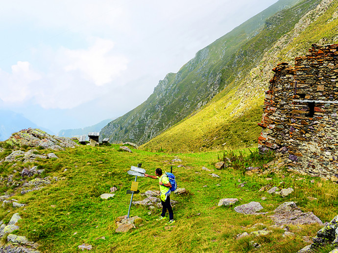 5/6. Dal Pizzo dei Tre Signori al Lago di Como