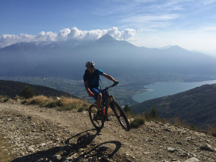 lago di como mountain bike berlinghera alpe gigiai 