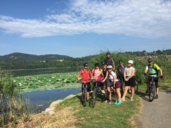 Giro del lago di Comabbio 
