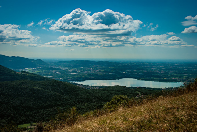 Vista dalla via per il Monte Barzaghino.