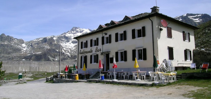 RIFUGIO STUETTA