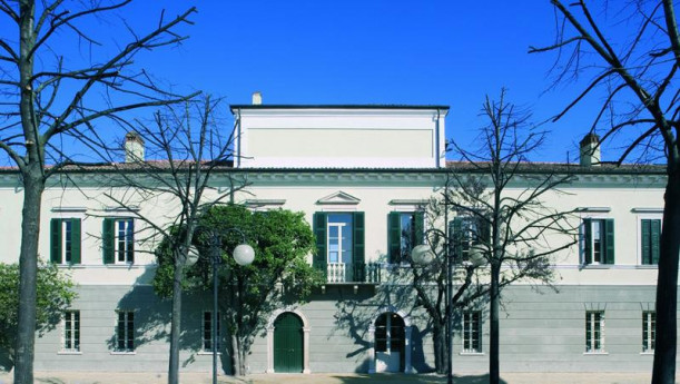 Parole tra noi. Scrittori a Villa Brunati Parole tra noi, scrittori a Villa Brunati