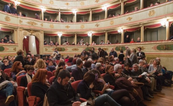 Che Disastro di Commedia! Che Disastro di Commedia!