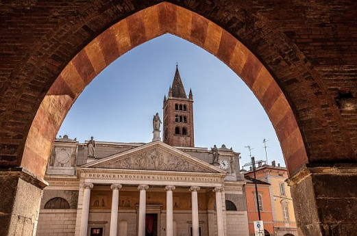 Chiese aperte in orario continuato nei weekend Chiese aperte in orario continuato nei weekend